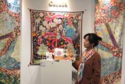 Watercolor art to silk scarf printing technology